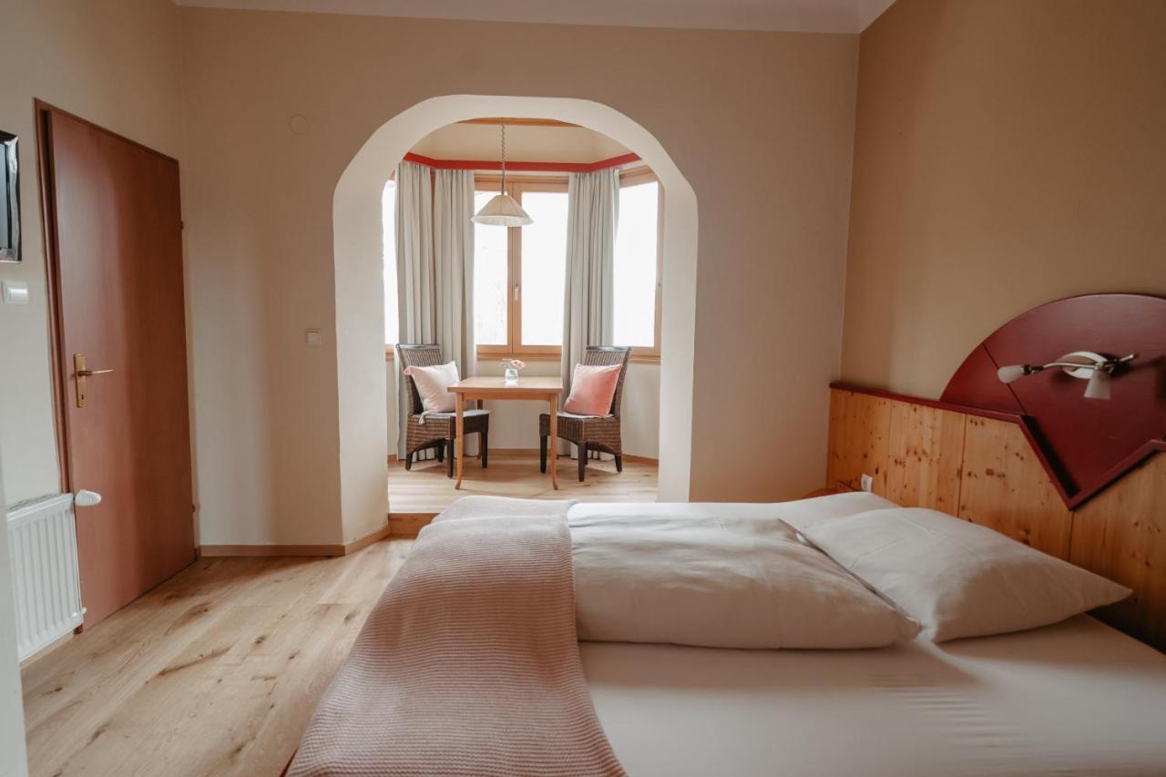 Hotel - Restaurant Soleo Krumpendorf Екстер'єр фото