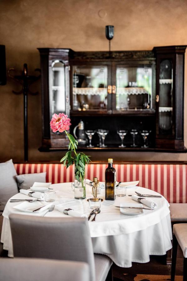 Hotel - Restaurant Soleo Krumpendorf Екстер'єр фото
